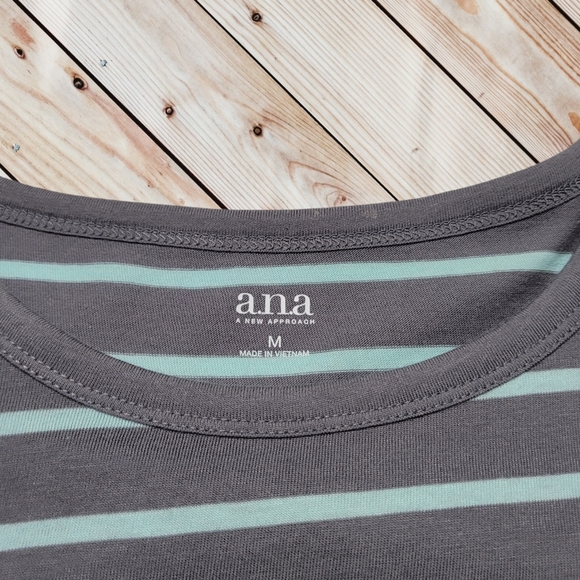 A.N.A Long Sleeve Top Sz Medium - Picture 3 of 4